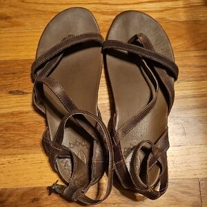 Chaco Brown Leather Sandals Ankle Strappy Women's Size 11